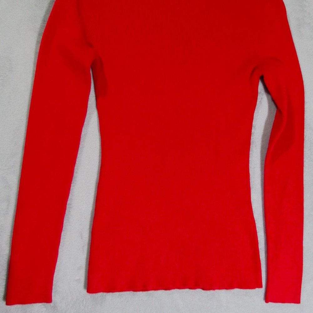 🔄 Keyhole V-Neck Sweater Top 🔄 Bundle Idea - Picture 5 of 8